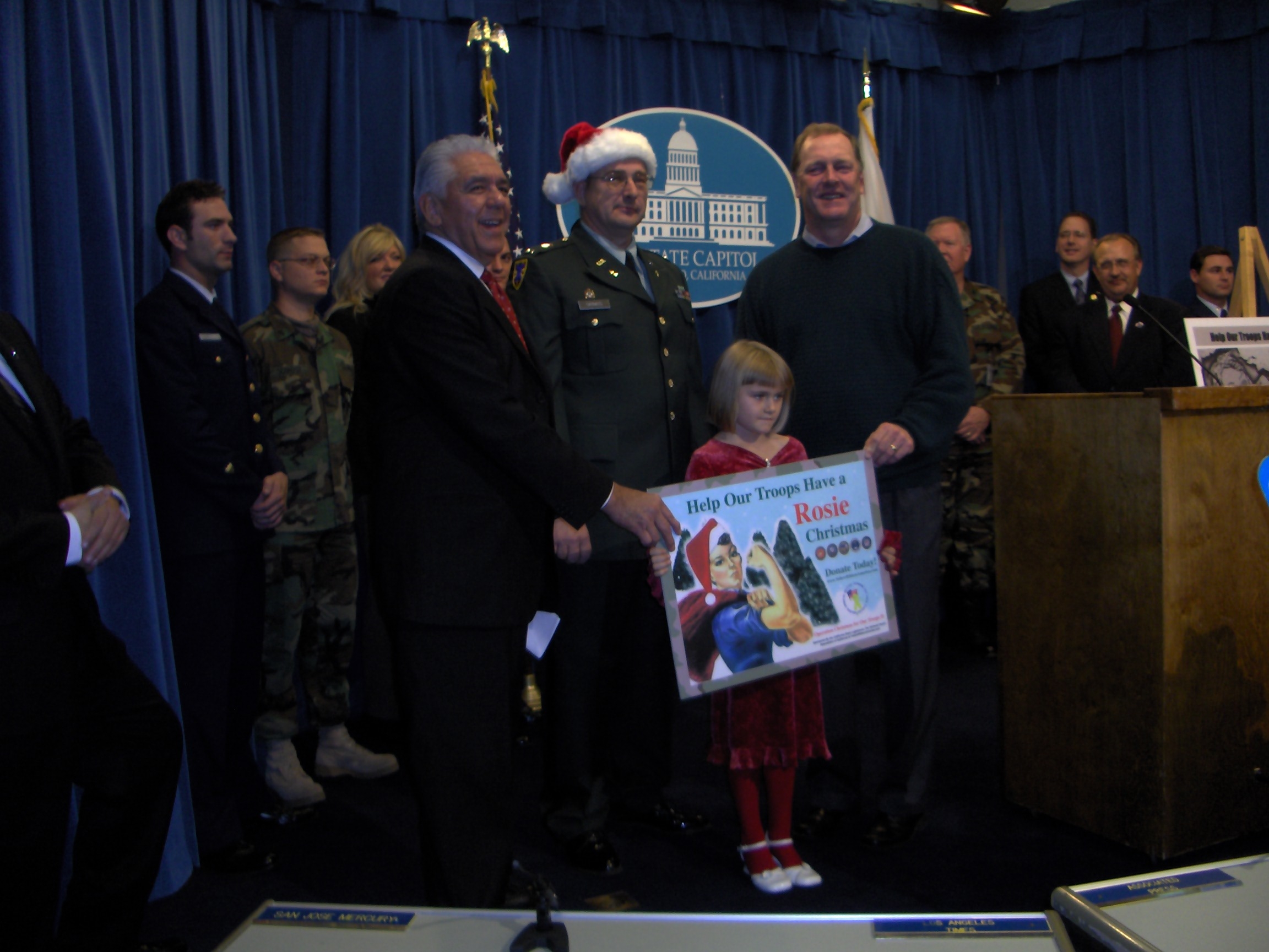 operation-chrismas-for-our-troops-011.jpg